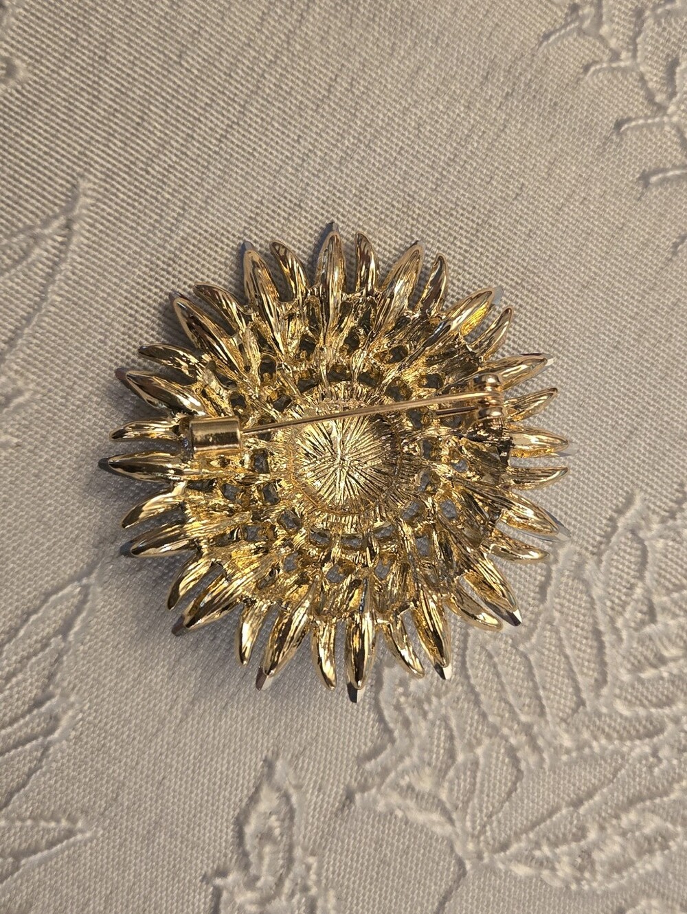 Gold-Tone Blue Crystal and Pearl Sunburst Brooch - Picture 2 of 4